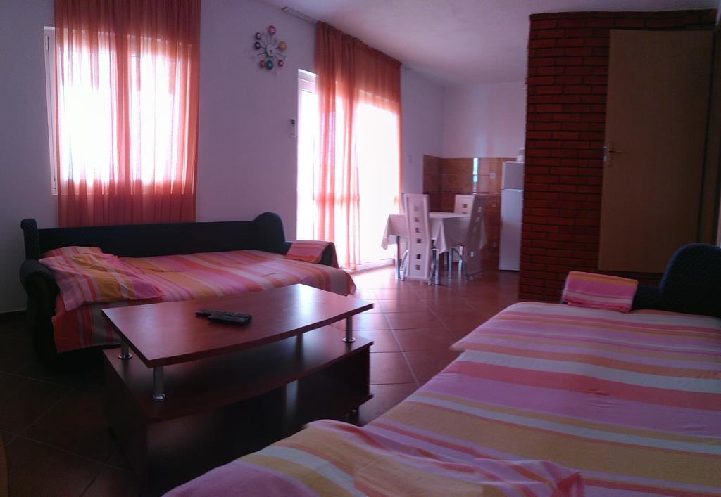 Apartmani Vujicic バール エクステリア 写真